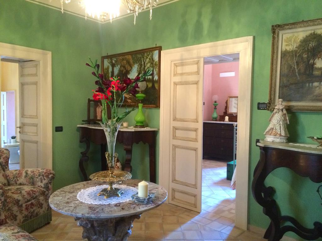 Apartamento Palazzo Cutrufelli Graniti Habitación foto